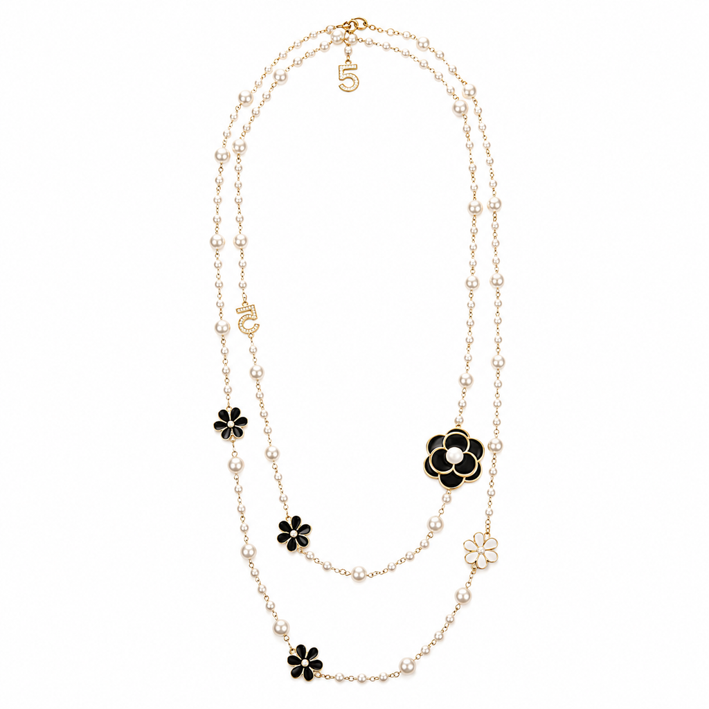 Collar Perlas & Camelias Black: Chanel vibes