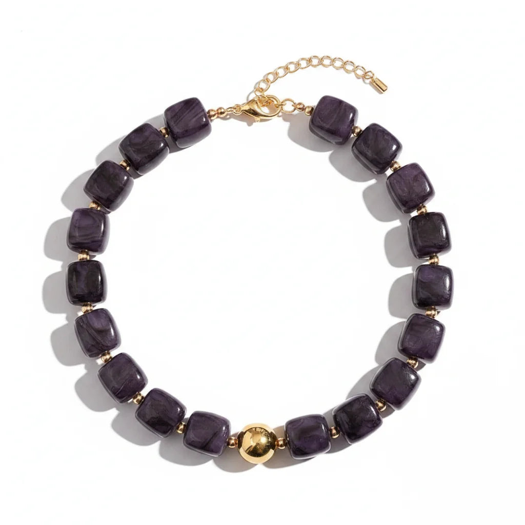 Collar Resina Ciruela: PLUMB