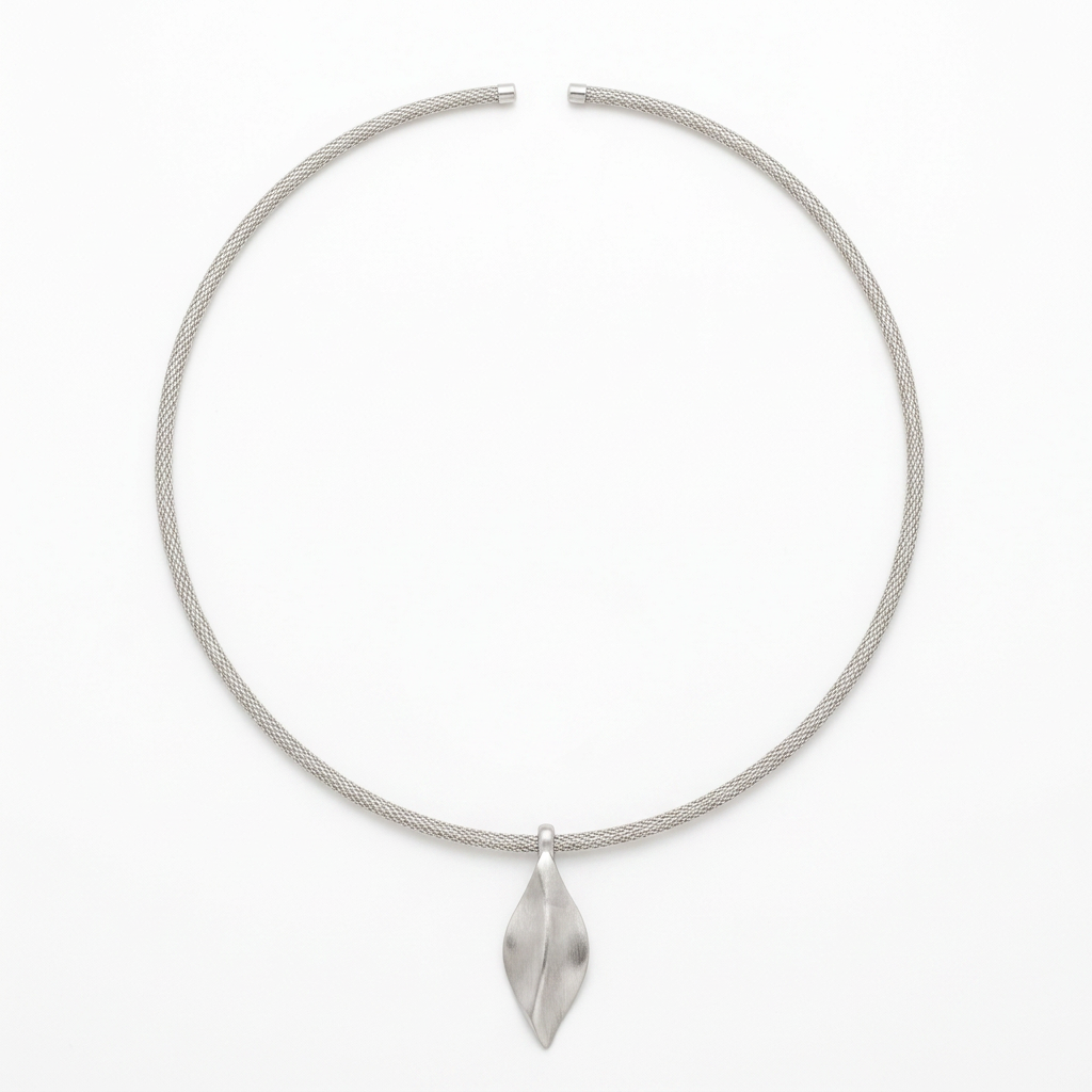 Collar Satín Hoja Plateado