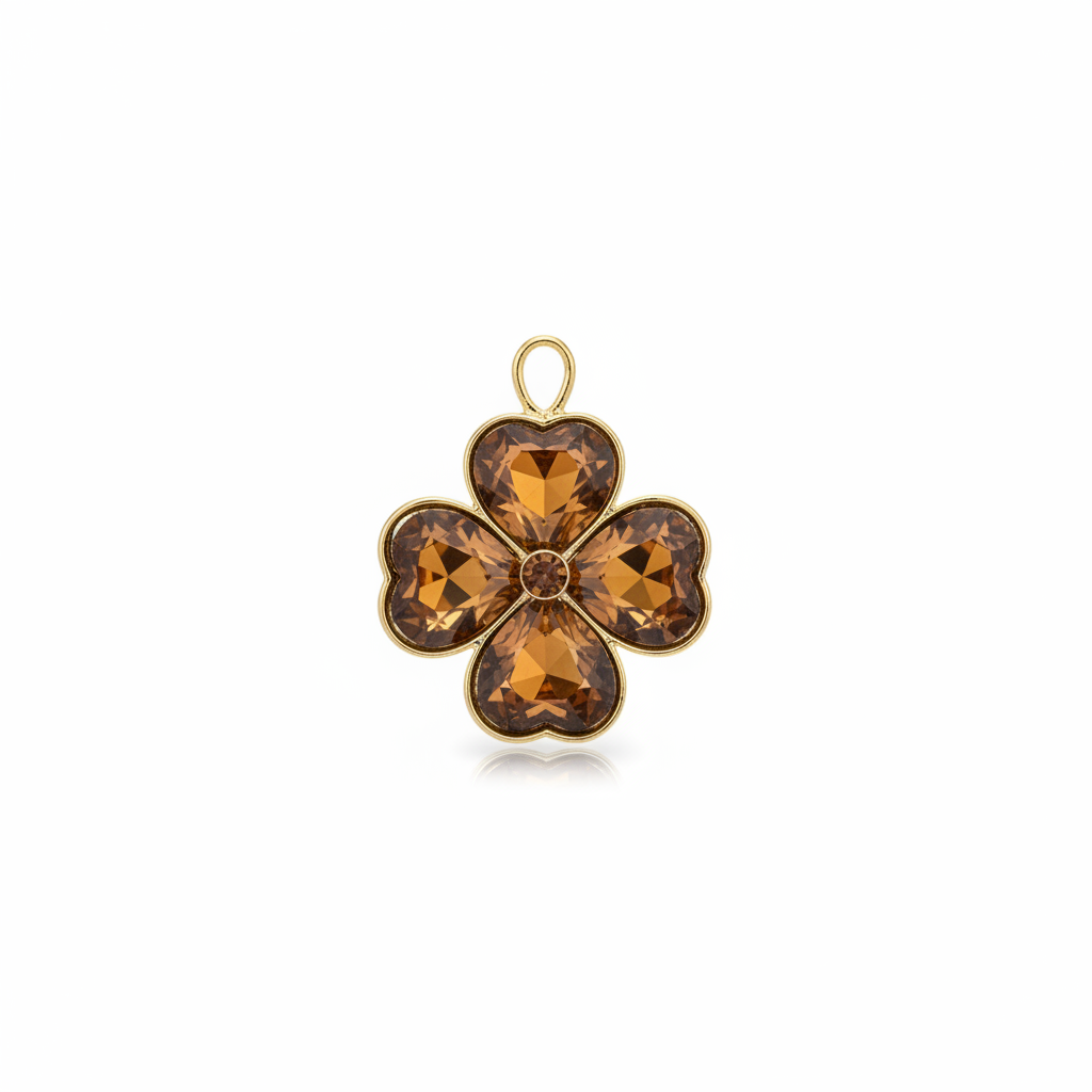Charm de flor ámbar marrón y dorado sobre fondo blanco puro